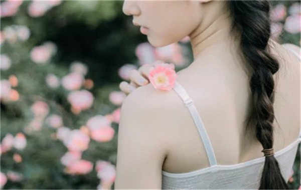 罗平香港胎儿多大能鉴定性别(香港抽血验男女预约) 罗平香港胎儿多大能鉴定性别(香港抽血验男女预约)